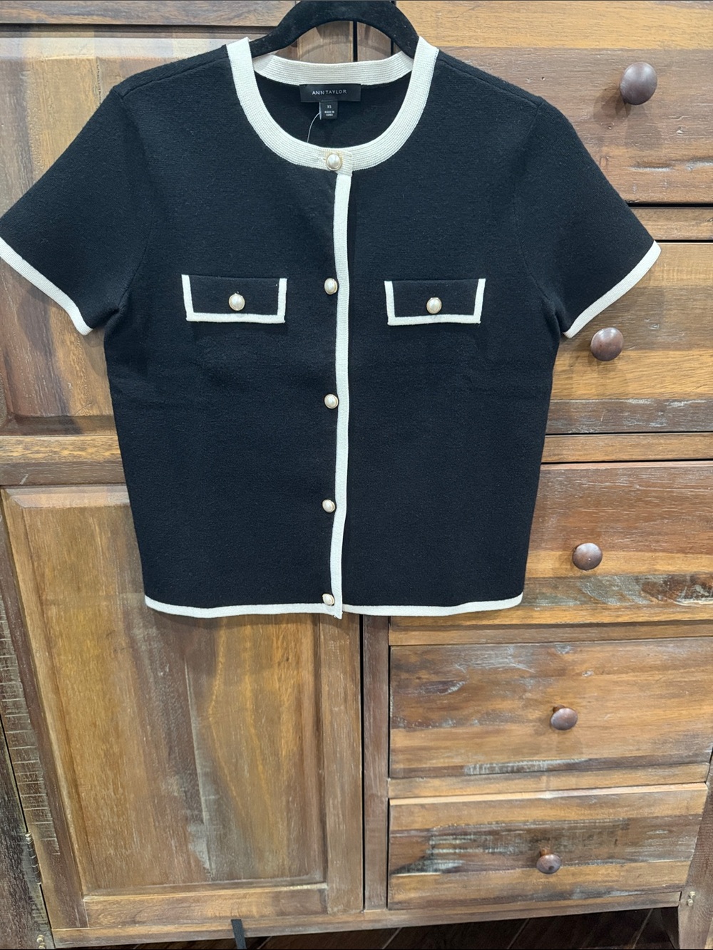 Ann Taylor Black Short-Sleeve Knitted Cardigan with Cream Trim